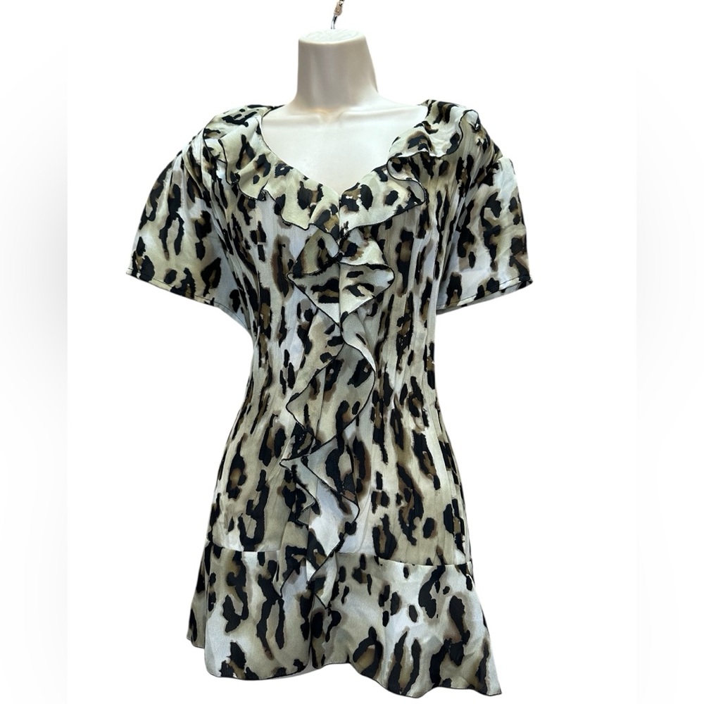 EAST 5th Woman Leopard Print Ruffled front top Size 2X